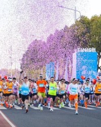 开云-五千跑者集结，2026苏州太湖数字半程马拉松开跑